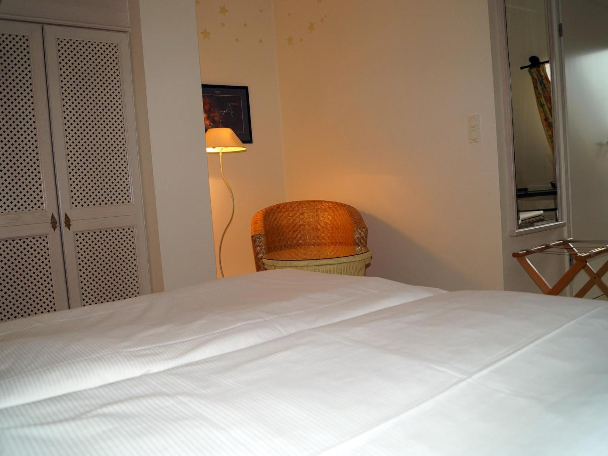 Entree Gross Borstel Garni Hotel Hamburg Exterior photo