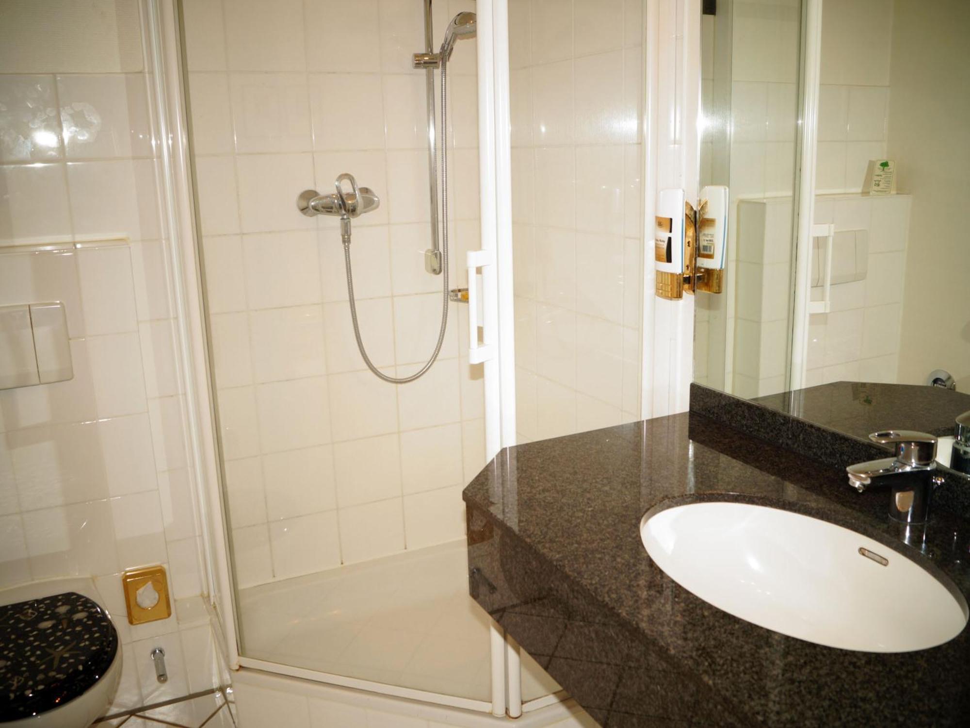Entree Gross Borstel Garni Hotel Hamburg Exterior photo